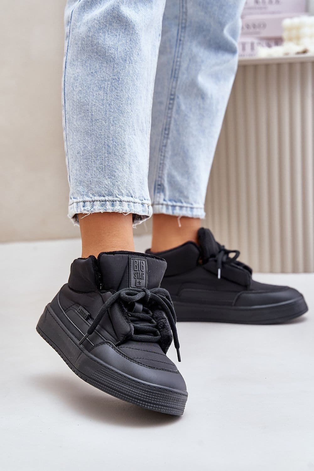 image-Sport Shoes Step in style