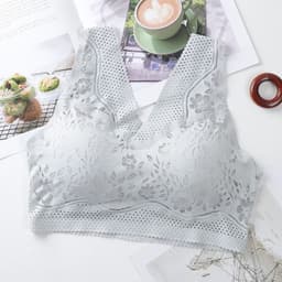 image-Thin section beautiful back wrapped chest vest women gather no steel ring with chest pad to collect auxiliary milk base large size seamless bra underwear
