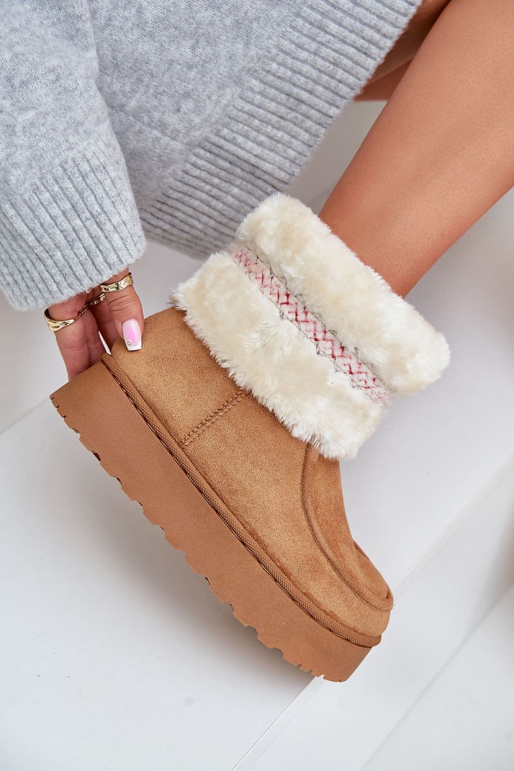 image-Snow boots Step in style
