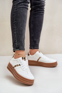 image-Sport Shoes Step in style