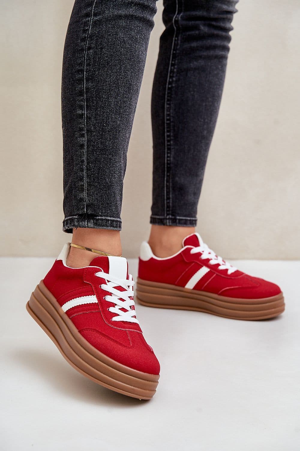 image-Sport Shoes Step in style