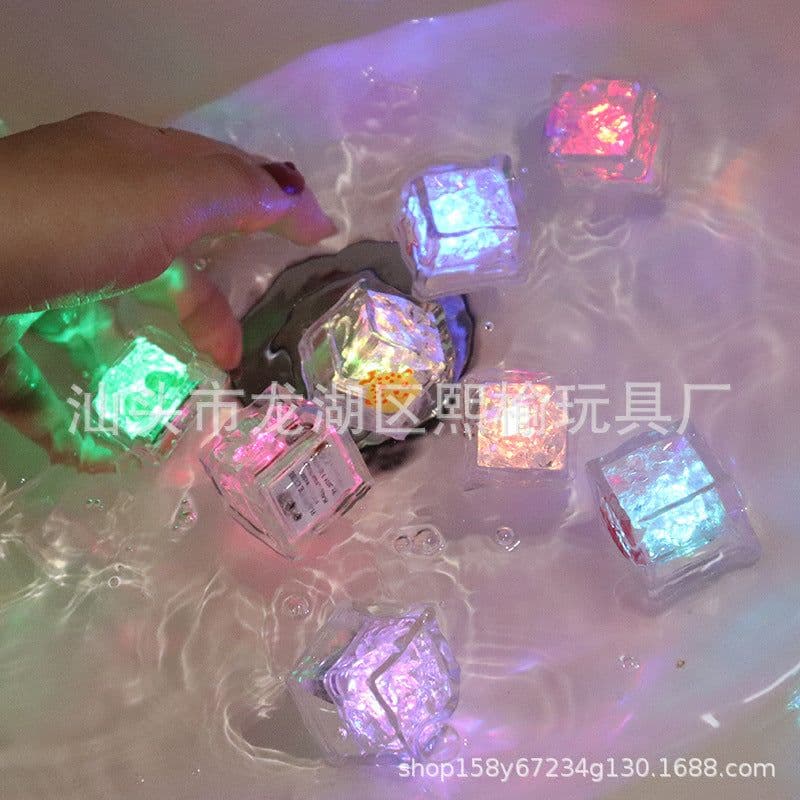 image-Colorful Water Bathing Flashing Lights for Kids, Set of 8, Ocean Pattern