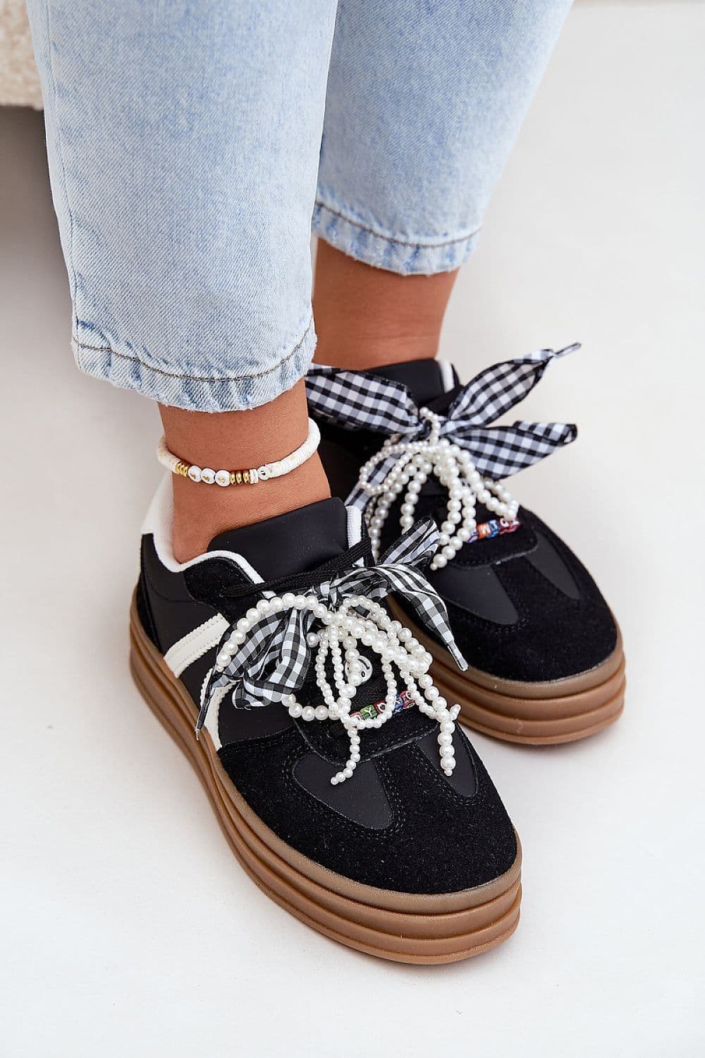 image-Sport Shoes Step in style