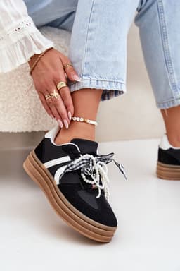 image-Sport Shoes Step in style