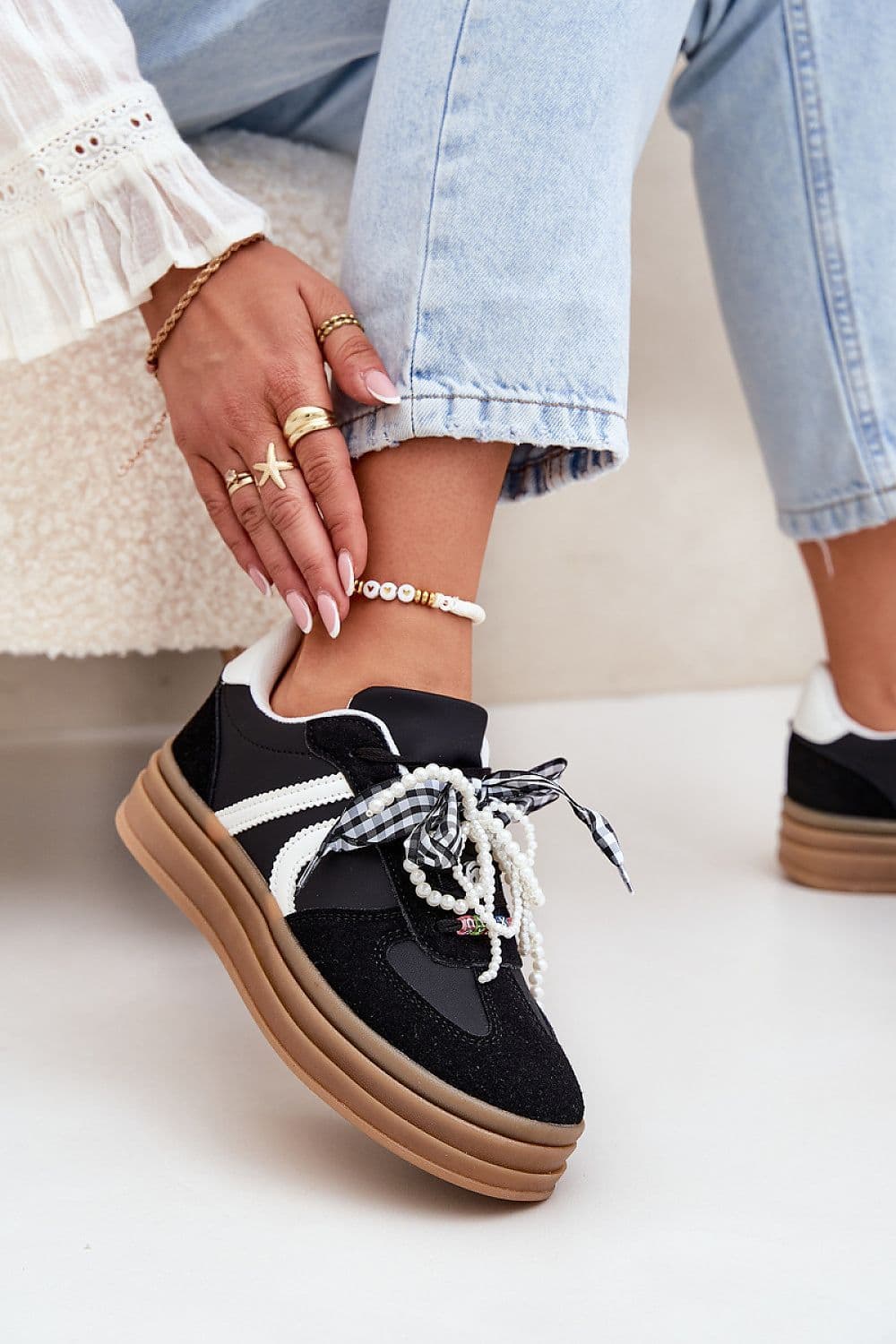 image-Sport Shoes Step in style