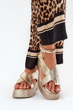 image-Buskin Step in style
