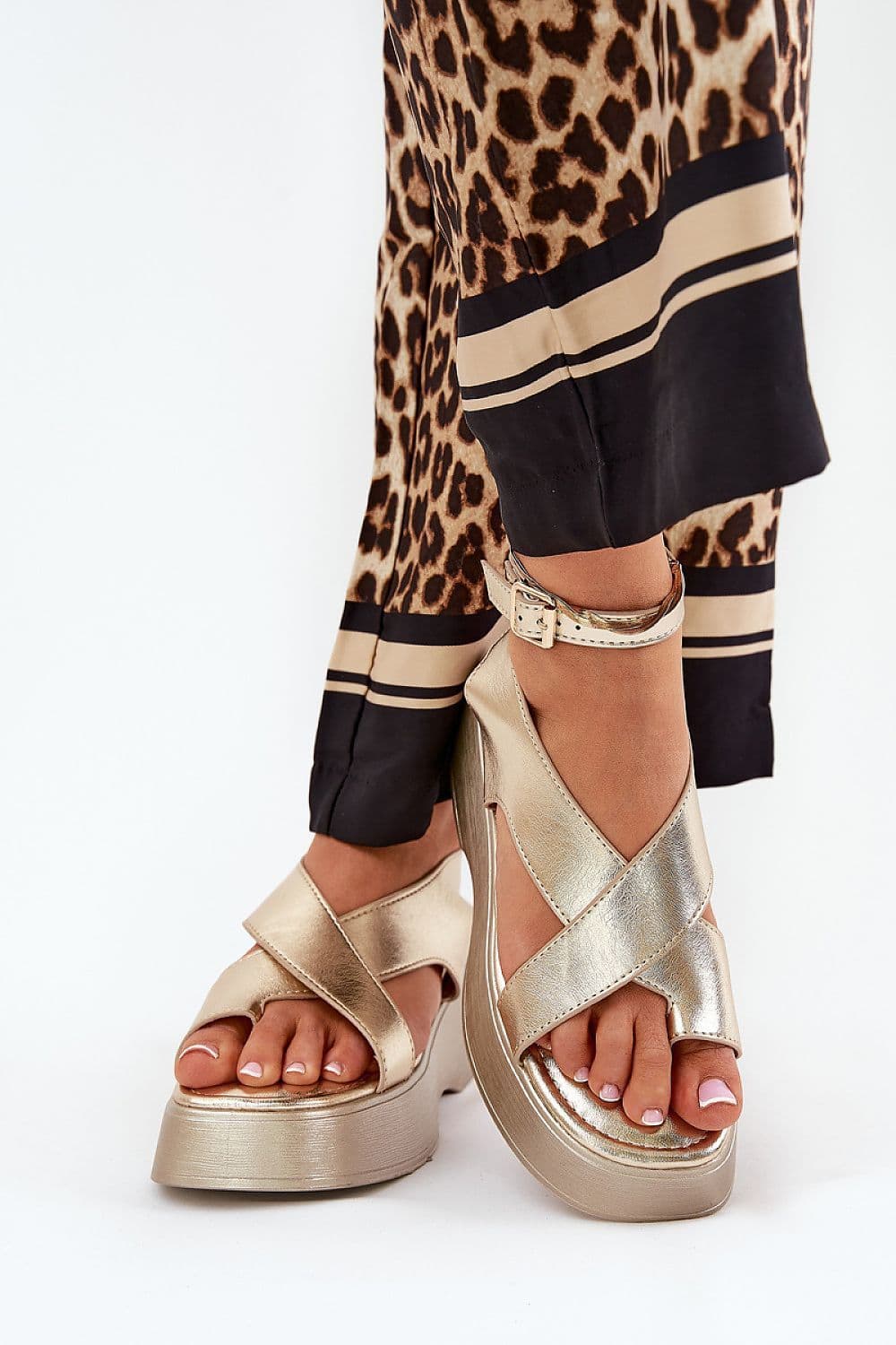 image-Buskin Step in style