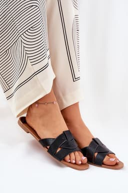 image-Flip-flops Step in style