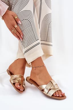 image-Flip-flops Step in style