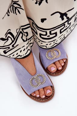 image-Sandals Step in style