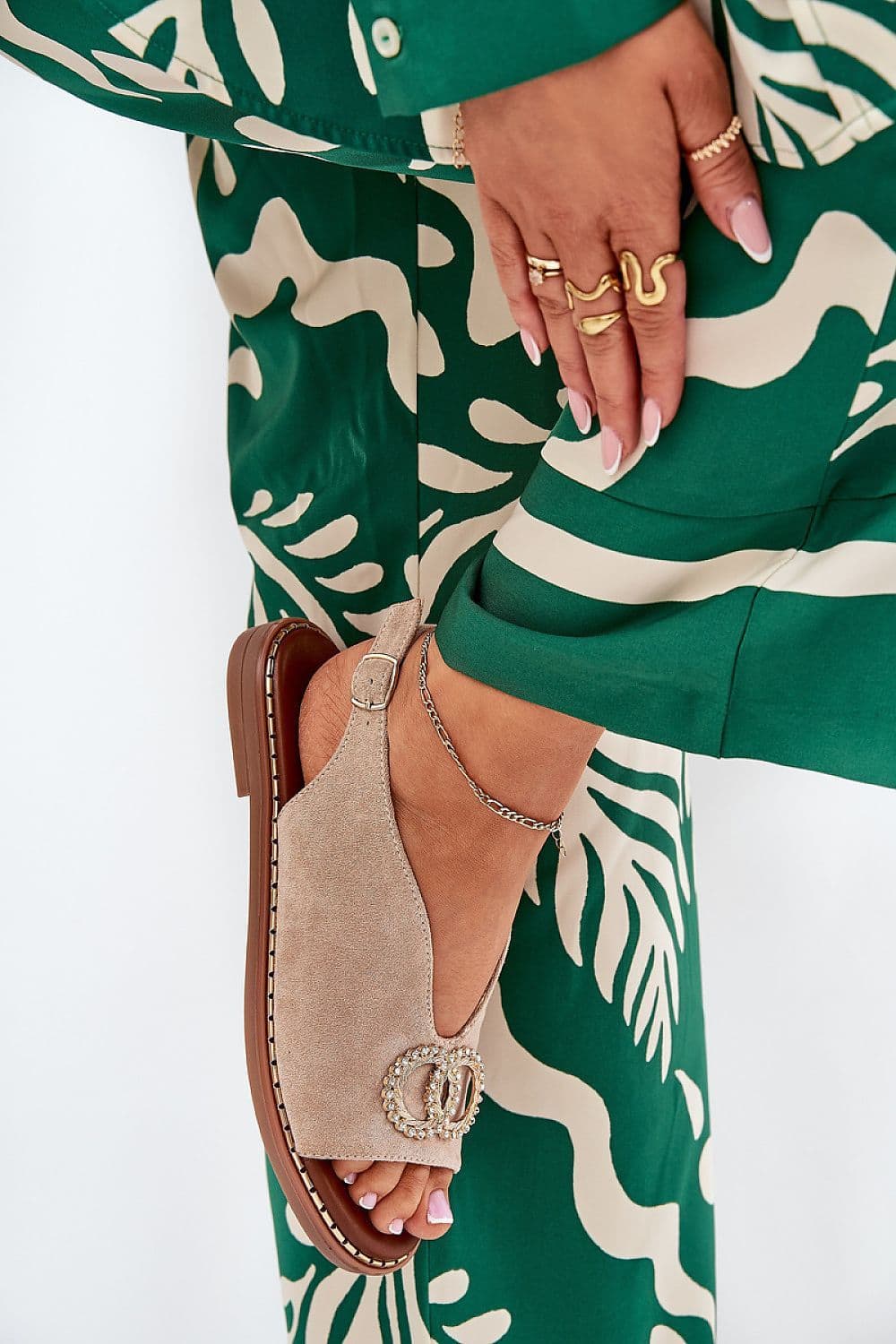 image-Sandals Step in style