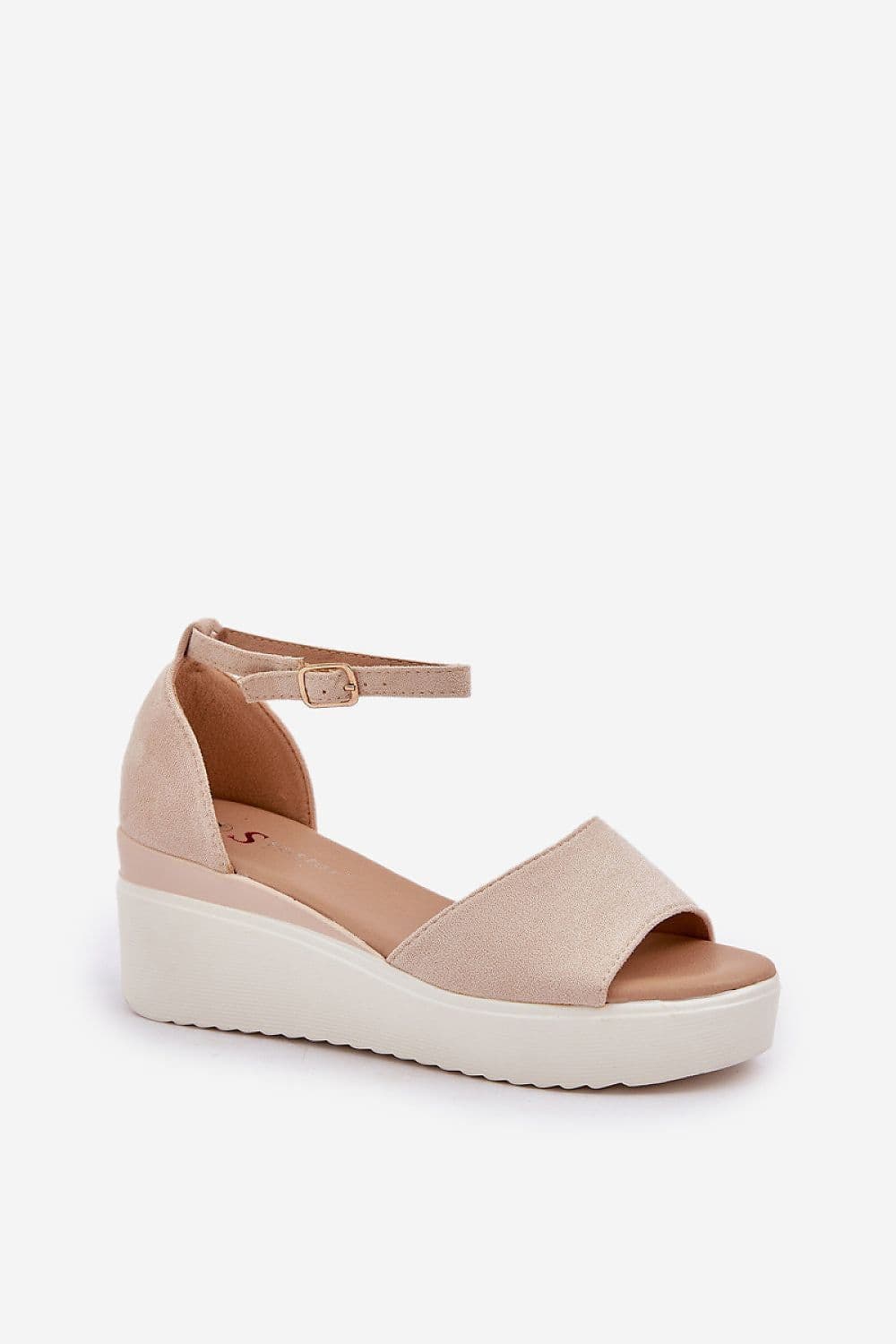 image-Buskin Step in style