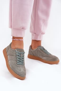 image-Sport Shoes Step in style