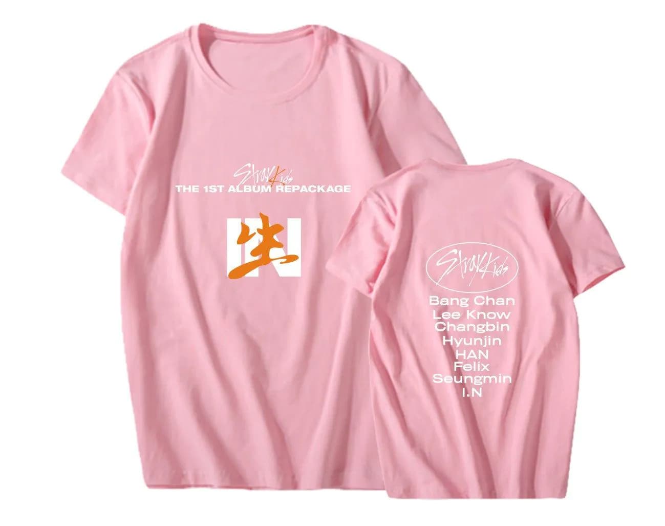 image-Stray Kids' new album IN students should help playing song clothes with the same loose-fitting short-sleeved T-shirt women's summer clothes