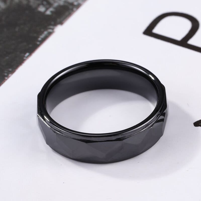 image-Ceramic Ring Black Unisex Size 12