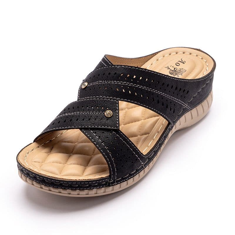 image-2022 new style sandals women's foreign trade explosion style wedge heel women's large size slippers cross-border mother shoes Roman style