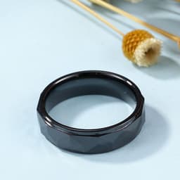 image-Ceramic Ring Black Unisex Size 12