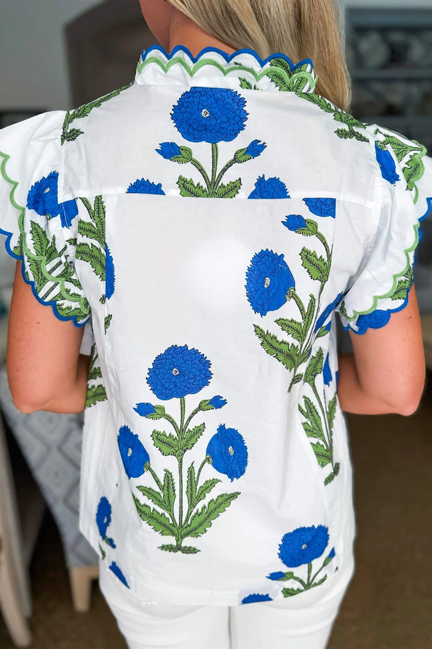 image-Blue Wild Flower Print Contrast Trim Scallop Detail Short Sleeve Blouse