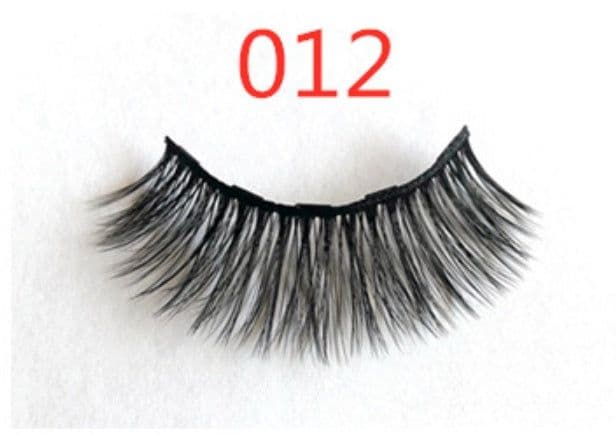 image-A Pair Of False Eyelashes With Magnets In Fashion