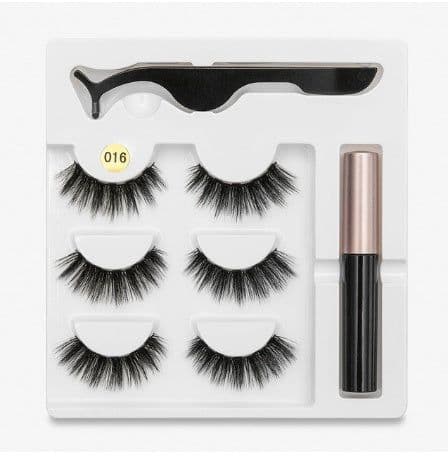 image-A Pair Of False Eyelashes With Magnets In Fashion