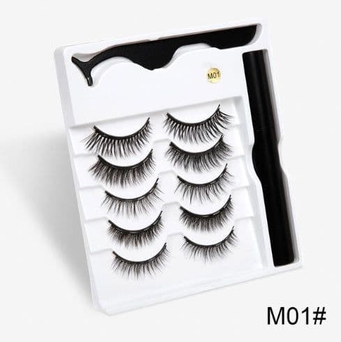 image-A Pair Of False Eyelashes With Magnets In Fashion