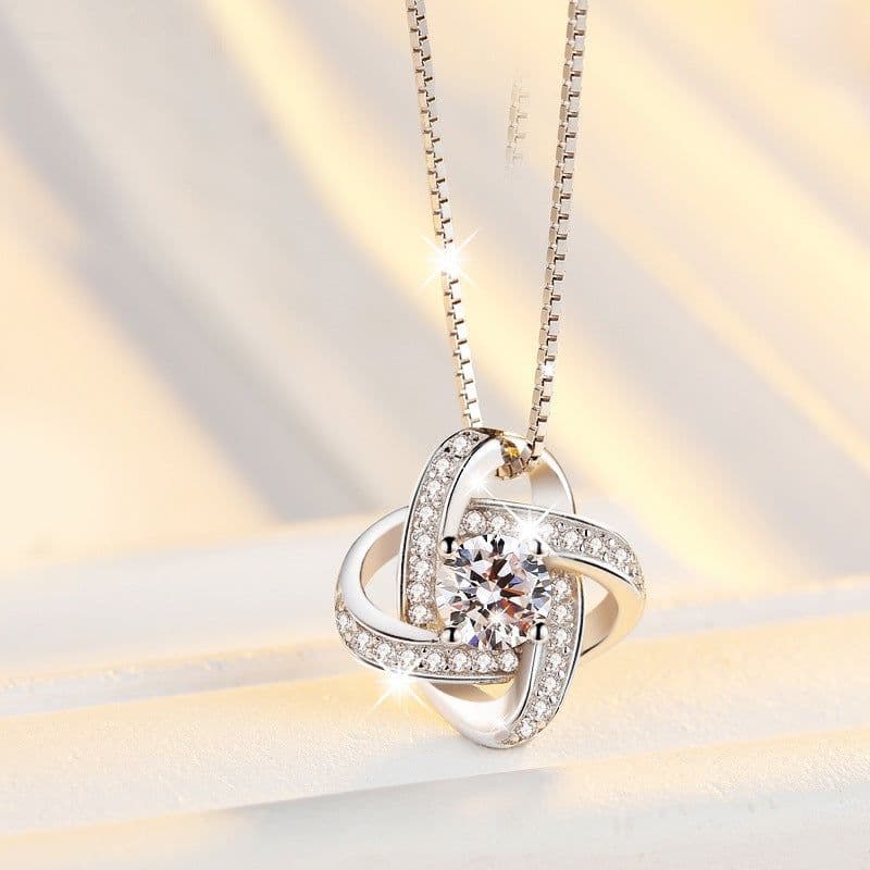 image-Cross-border new lucky four-leaf clover diamond pendant zircon necklace box chain fashion short collarbone chain wholesale