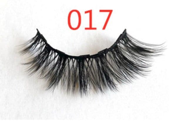image-A Pair Of False Eyelashes With Magnets In Fashion