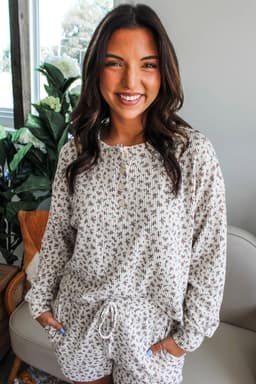 image-White Spiral Ribbed Floral Print Long Sleeve Henley Top Drawstring Short Set