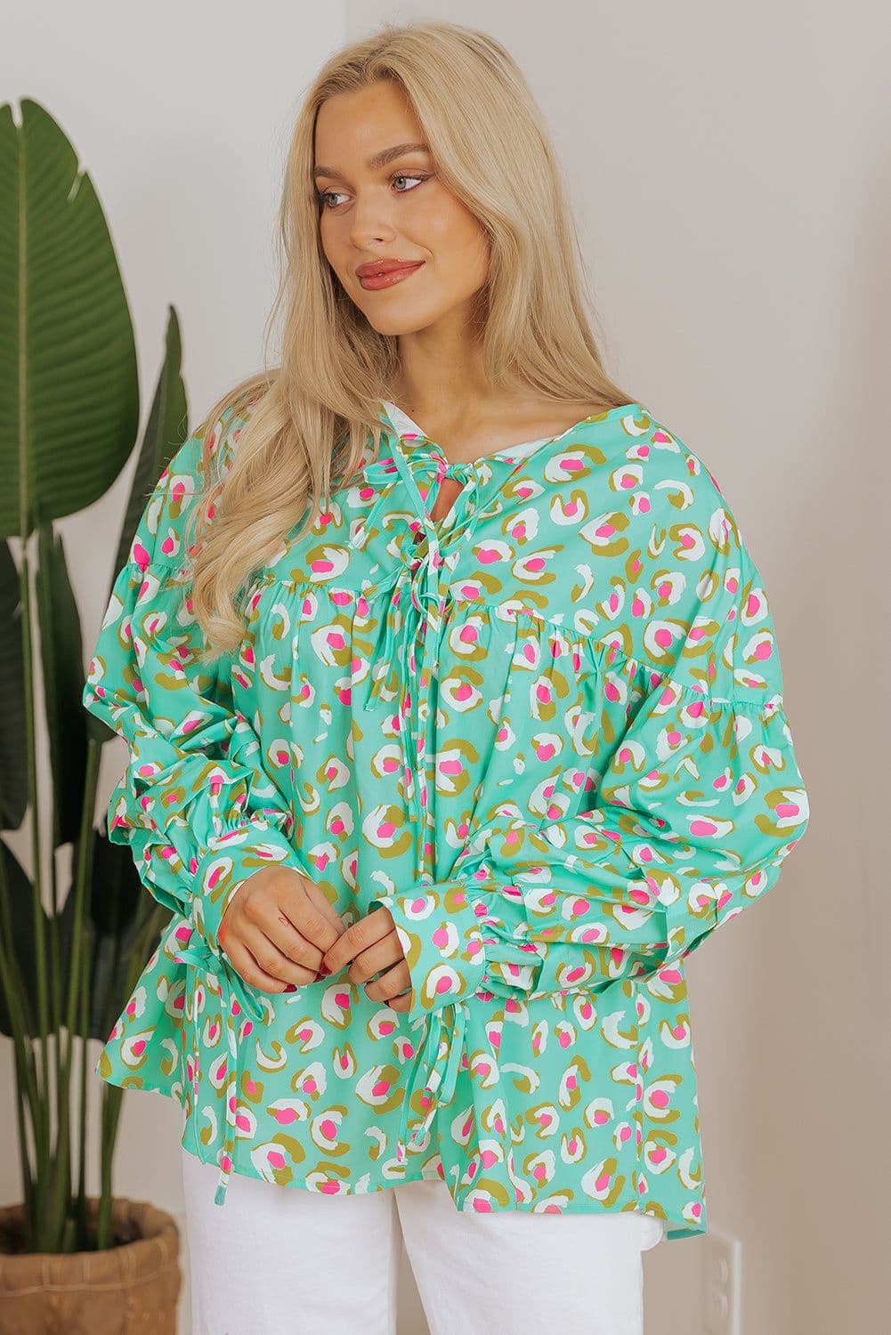 image-Green Abstract Lace-up Lantern Sleeve Babydoll Blouse