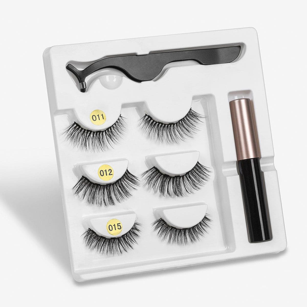 image-A Pair Of False Eyelashes With Magnets In Fashion