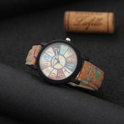 image-Casual Vintage Leather Women Quartz Wrist Watch Gift Clock