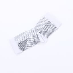 image-New ankle socks spot pressure sheath solid color sports plastic mid tube socks factory wholesale