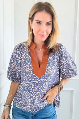 image-Ashleigh Blue Leopard Print V-Neck Puff Sleeve Shirt