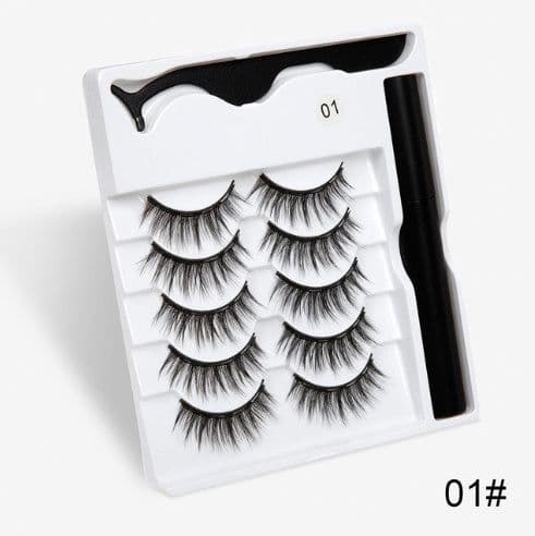 image-A Pair Of False Eyelashes With Magnets In Fashion