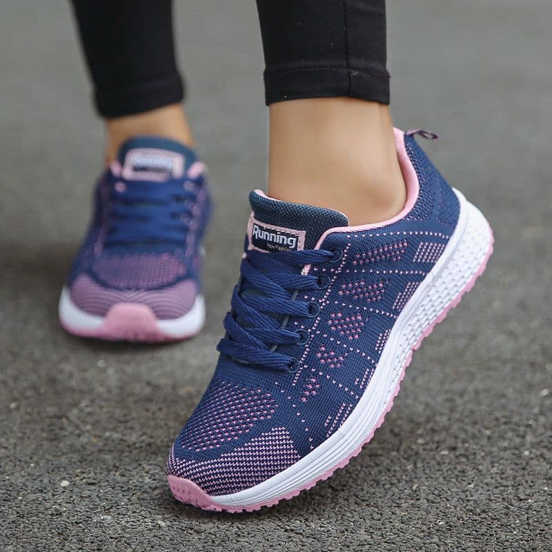 image-Amazon 21 spring and autumn models mesh men's sports casual shoes women's Korean breathable running shoes lightweight couple shoes