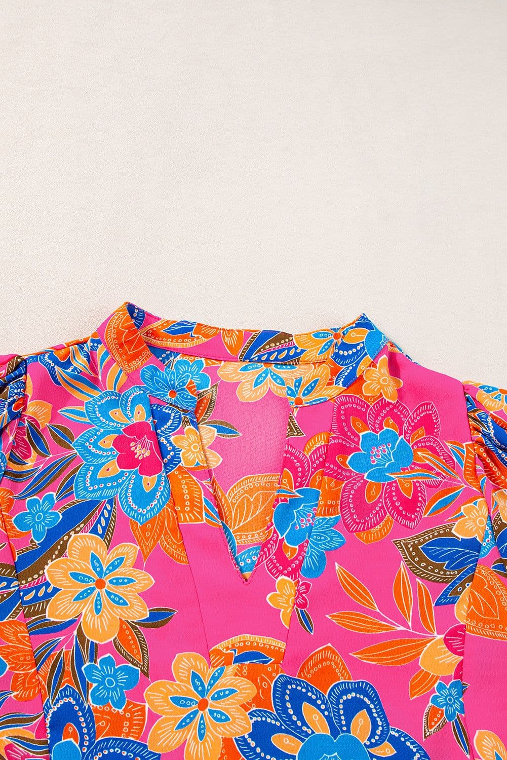 image-Rose Abstract Print Smocked Puff Sleeve V Neck Blouse