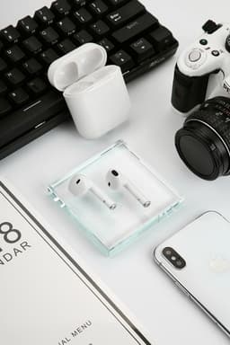 image-Bluetooth Headset Headphones Sports Bluetooth Headset In-Ear Headphones 4.2 Two-ear I7S Bluetooth Headset