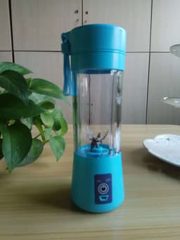 image-Foreign trade explosion models electric juicer home portable multi-function fruit juice cup 6 leaf custom LOGO