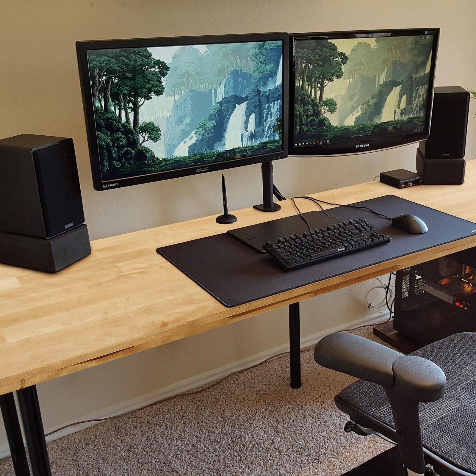 image-VEVOR Wood Table Top, Holds up to 330 lb, 29.5" x 23.6" x 1.5" Rectangular Countertop for Height Adjustable Electric Standing Desk Frame, Universal Solid One-Piece Maple Desktop for Office & Home Desk