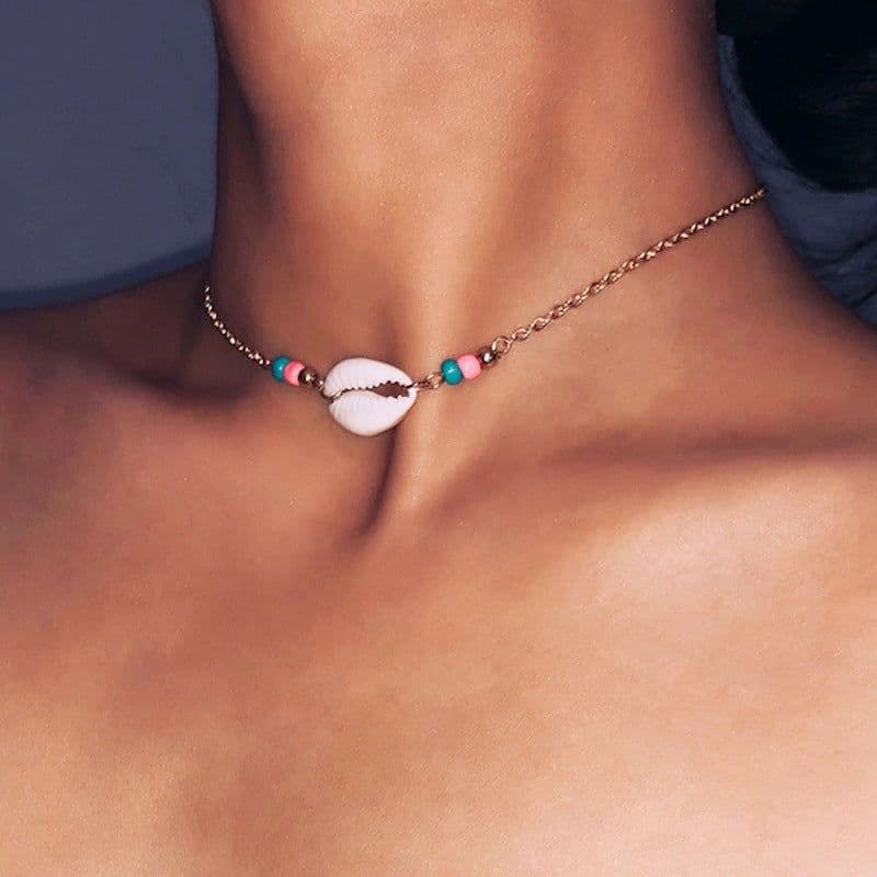 image-European and American cross-border jewelry Simple ethnic style shell necklace for women Personality and versatile contrasting color bead handmade necklace