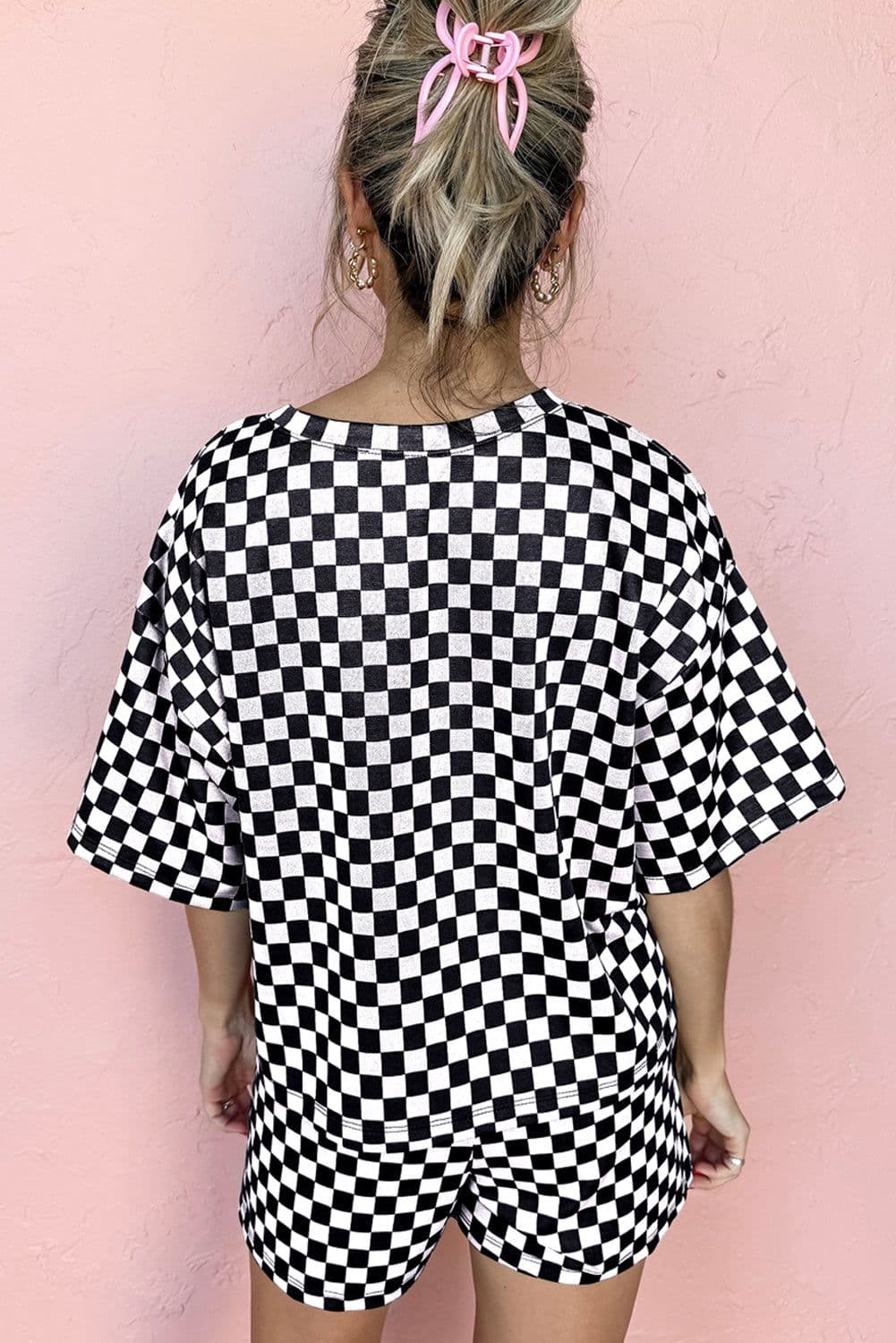 image-Black Checkered 2-Piece Set - Loose Tee and Shorts Casual Outfits