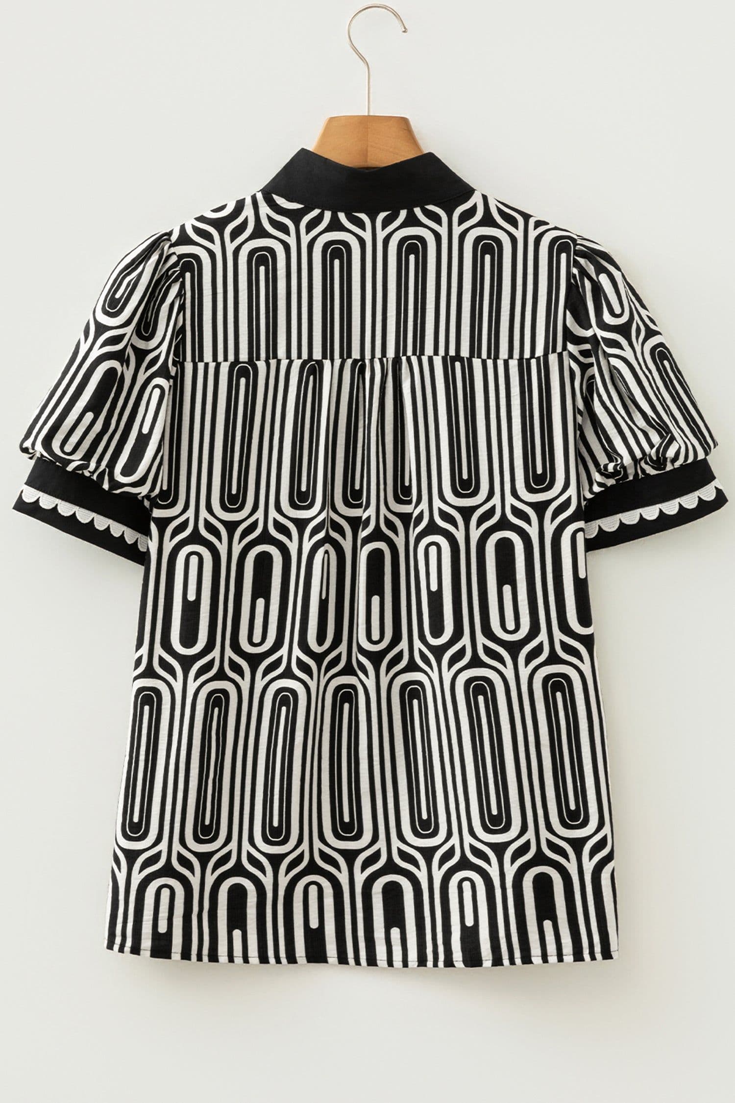 image-Black Geometric Print Contrast Scallop Color Block Patchwork Short Sleeve Blouse