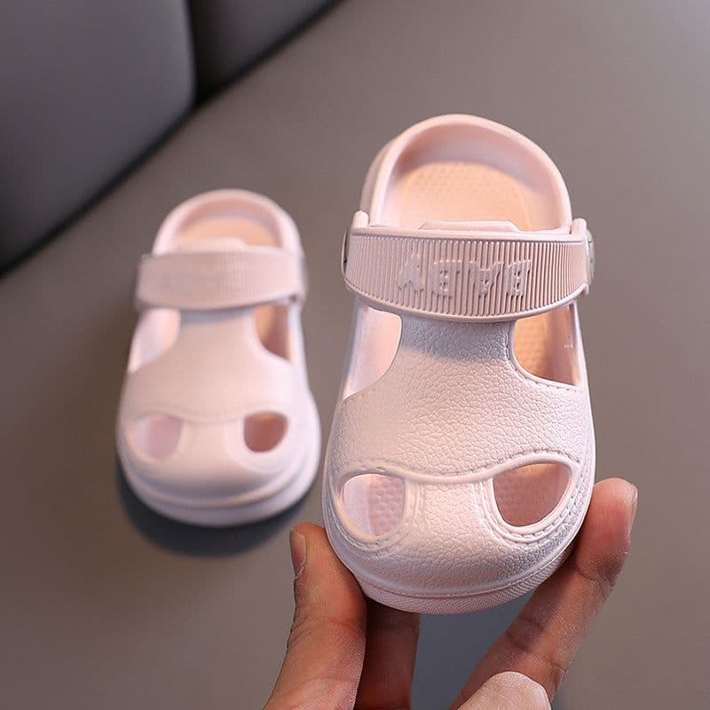 image-Children's hole shoes, summer boys, baby soft-soled beach shoes, baby girls, cartoon children's sandals and slippers wholesale