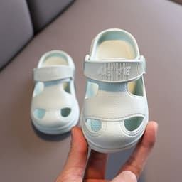 image-Children's hole shoes, summer boys, baby soft-soled beach shoes, baby girls, cartoon children's sandals and slippers wholesale