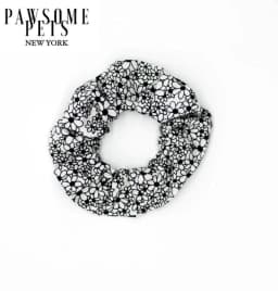 image-SCRUNCHIES - BLACK AND WHITE FLORAL