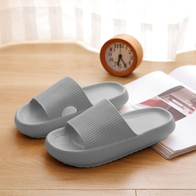 image-Thick-soled slippers female summer fashion indoor and outdoor wear couple soft-soled bathroom home household rubber EVA sandals and slippers men