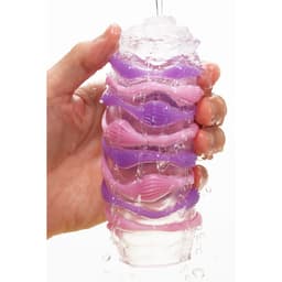image-Masturbator Tenga