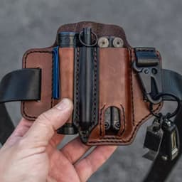 image-Spot Crazy Horse Cowhide Field Portable Tool Kit Flashlight EDC Tool Knife Set Outdoor Tool Equipment Set