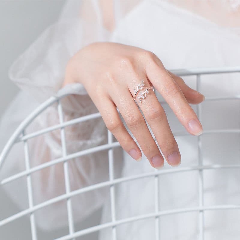 image-S925 silver ring Korean version of small fresh and wild temperament diamond leaf open ring art olive branch ring