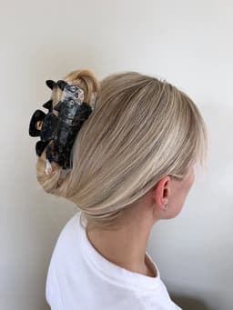 image-PAWSOME PETS NEW YORK Hand-painted Dog Breed Claw Hair Clip #10 | Eco-Friendly